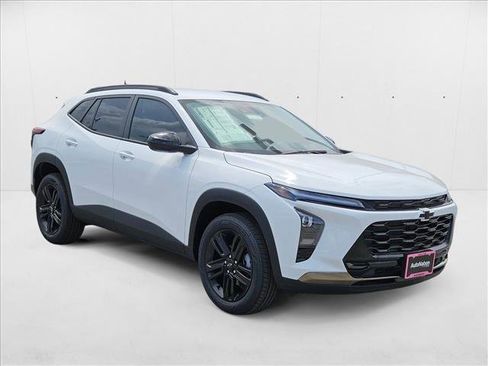 New 2025 Chevrolet Trax ACTIV w/ Driver Confidence Package image 3