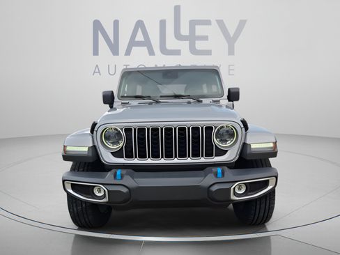 Used 2024 Jeep Wrangler Unlimited Sahara AWD/4WD image 8