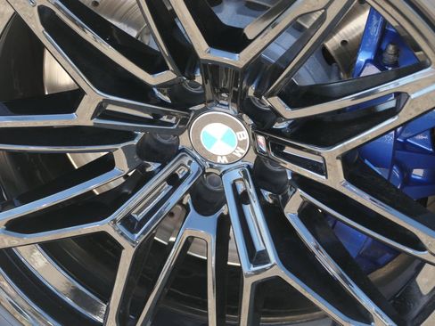 Used 2025 BMW M2 w/ Lighting Package RWD image 9