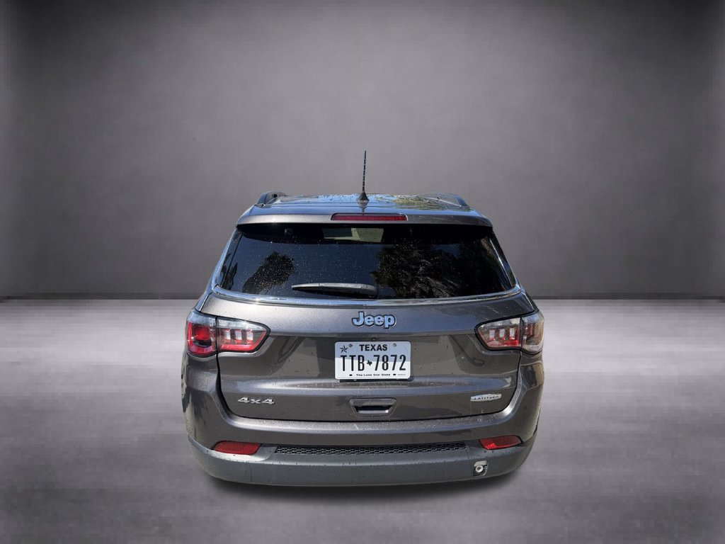 Used 2024 Jeep Compass Latitude AWD/4WD image 11