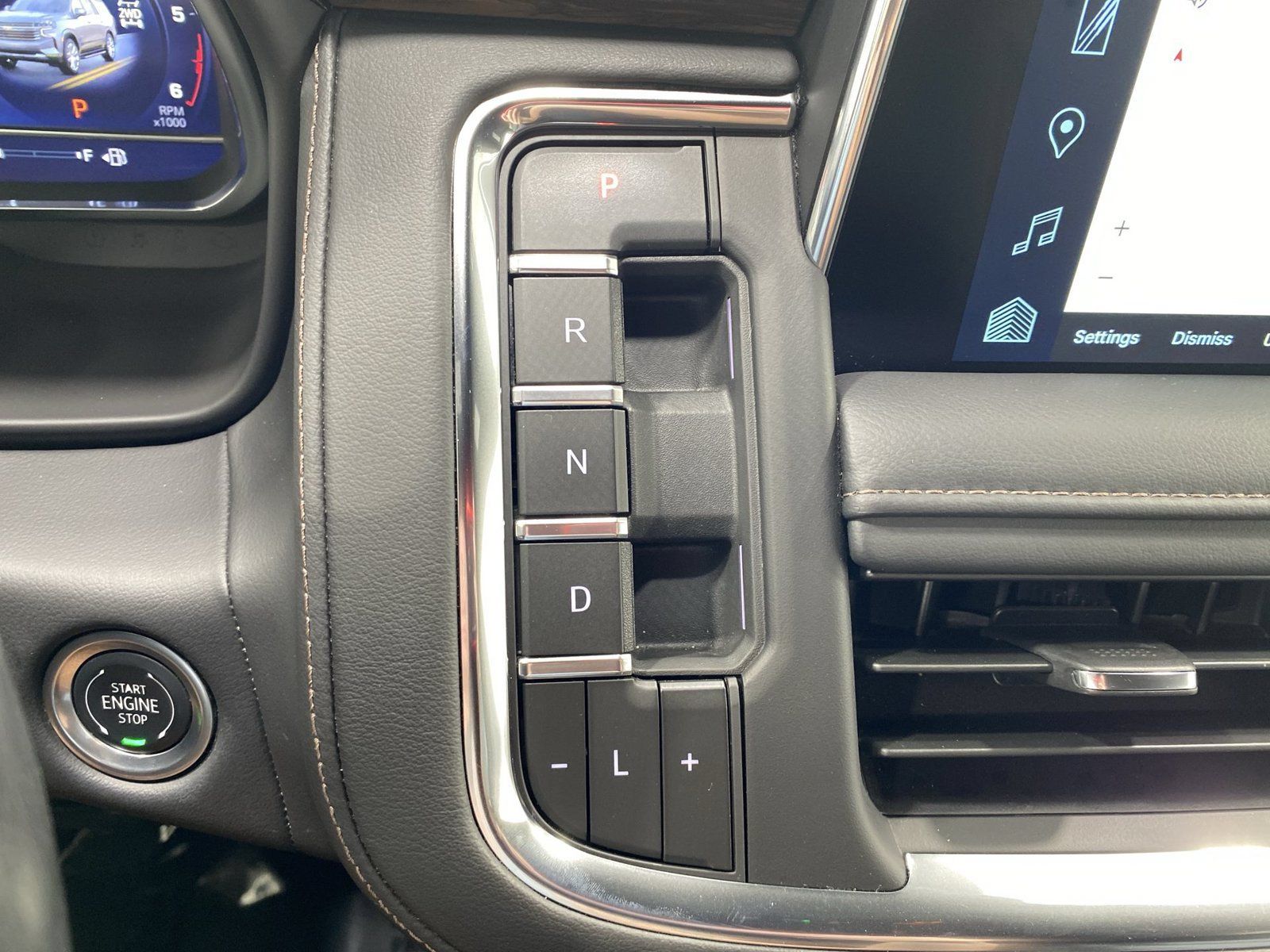 Used 2024 Chevrolet Tahoe High Country w/ Advanced Technology Package AWD/4WD image 20
