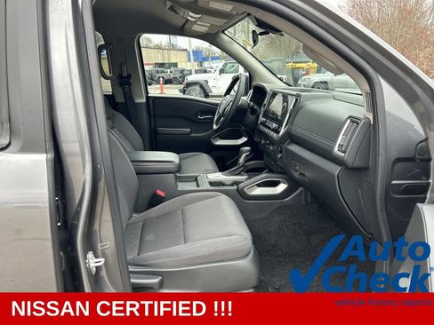Certified 2025 Nissan Frontier SV w/ SV Convenience Package AWD/4WD image 17