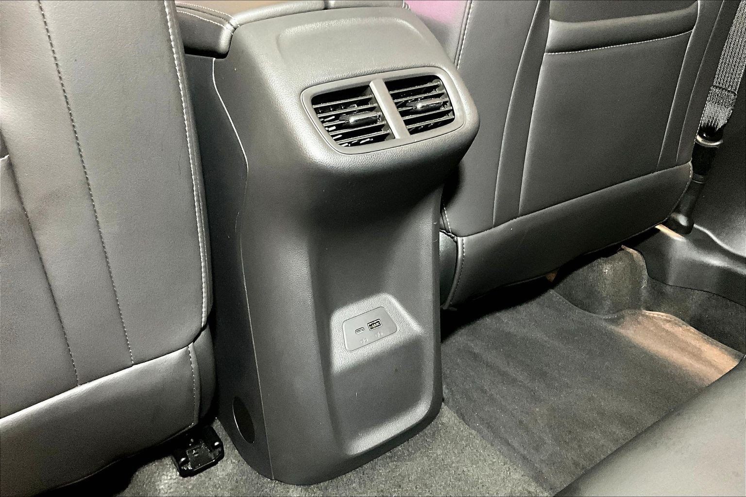 Used 2025 Buick Envision Preferred AWD/4WD image 11