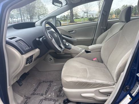 Used 2011 Toyota Prius Two image 13