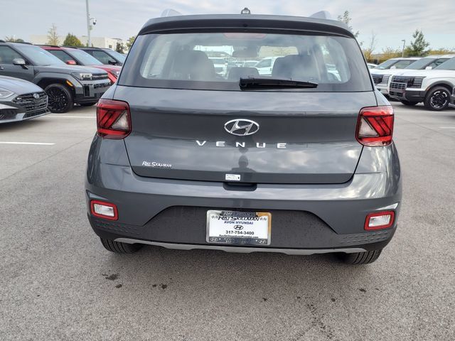 Used 2026 Hyundai Venue SEL FWD image 8