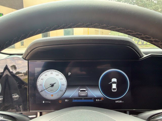 Used 2023 Hyundai Elantra SEL w/ Convenience Package FWD image 9