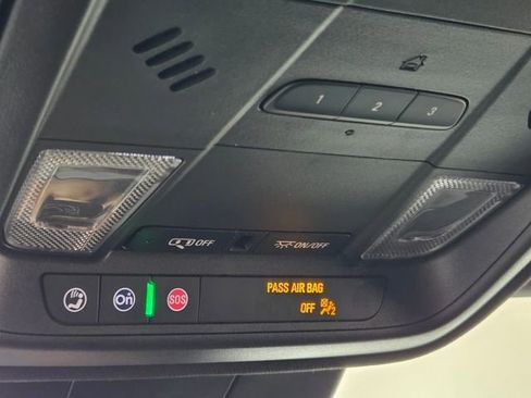 Used 2024 Cadillac XT4 Premium Luxury FWD image 29