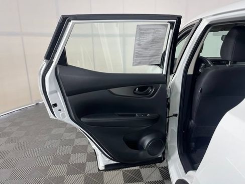 Used 2021 Nissan Rogue Sport S FWD image 35