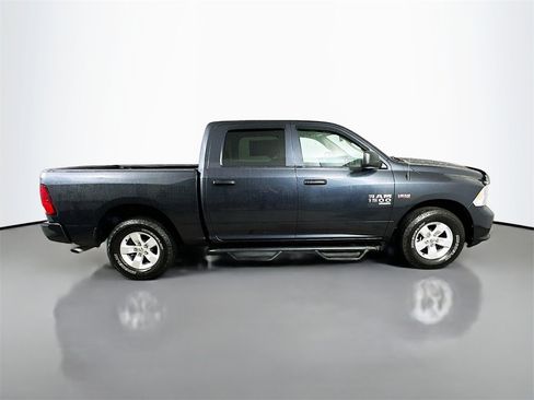 Used 2019 RAM 1500 Express image 7