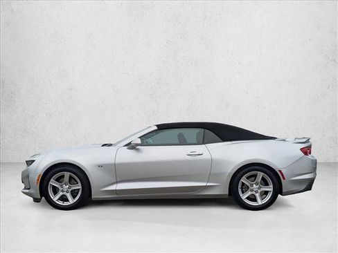 Used 2019 Chevrolet Camaro LT image 9