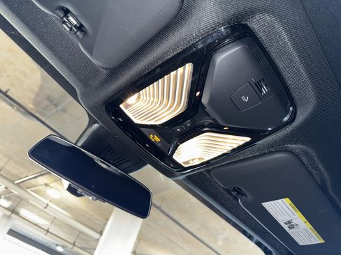 Used 2023 BMW X5 xDrive40i w/ Premium Package image 31