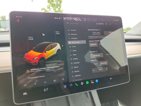 Used 2024 Tesla Model Y Long Range AWD/4WD image 18