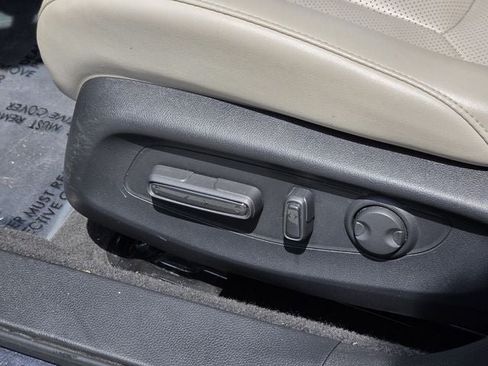 Used 2025 Honda Accord Touring image 16