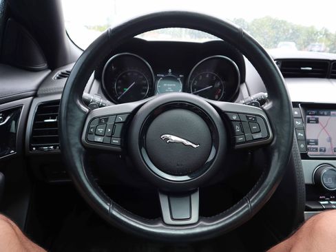 Used 2016 Jaguar F-TYPE Coupe image 12