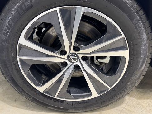 Used 2024 Lexus RX 350 Premium w/ Convenience Package image 9