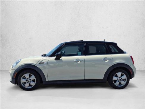 Used 2018 MINI Cooper 4-Door Hardtop FWD image 8