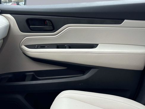 Certified 2025 Honda Odyssey EX-L image 25