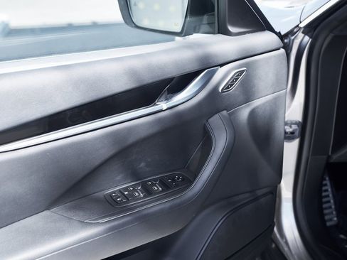 Used 2022 Maserati Levante Modena image 19