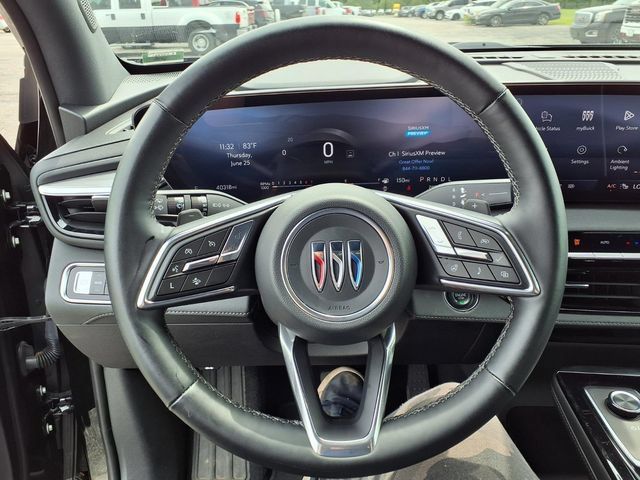 Used 2025 Buick Enclave Preferred AWD/4WD image 39