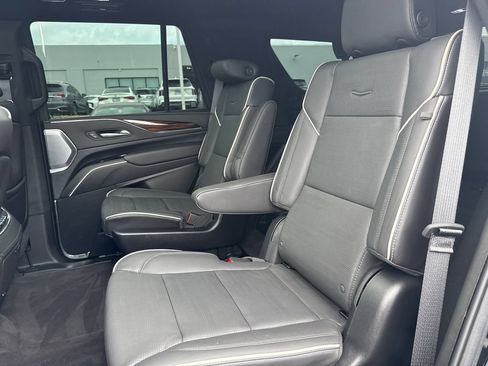 Certified 2024 Cadillac Escalade Premium Luxury w/ Performance Package AWD/4WD image 31