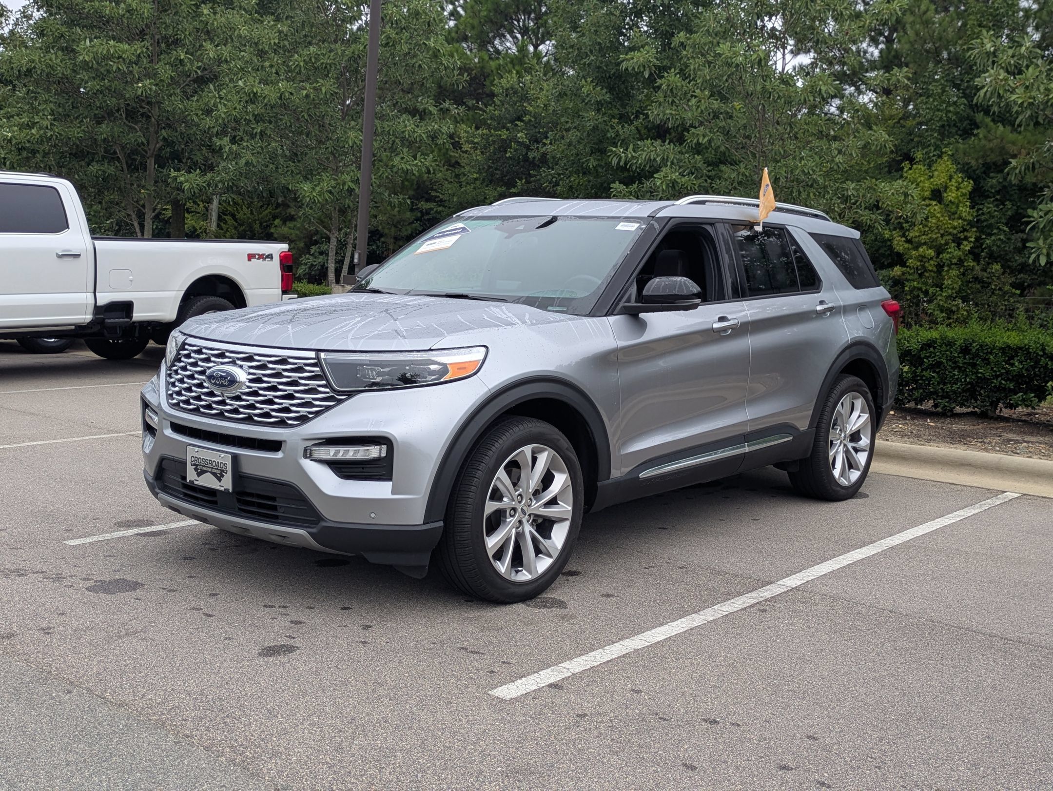 Certified 2023 Ford Explorer Platinum w/ Technology Package AWD/4WD image 8