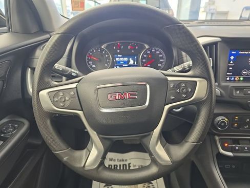 Used 2024 GMC Terrain SLE image 14