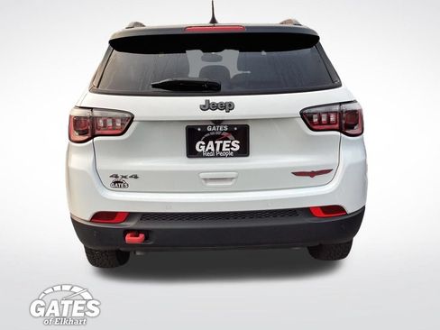 Used 2024 Jeep Compass Trailhawk AWD/4WD image 8