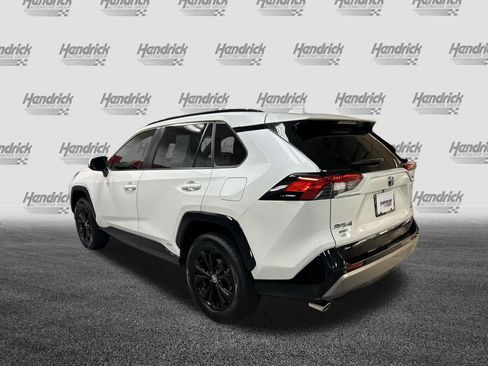 Used 2022 Toyota RAV4 SE AWD/4WD image 8