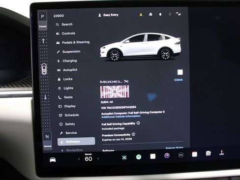 Used 2022 Tesla Model X Plaid image 19