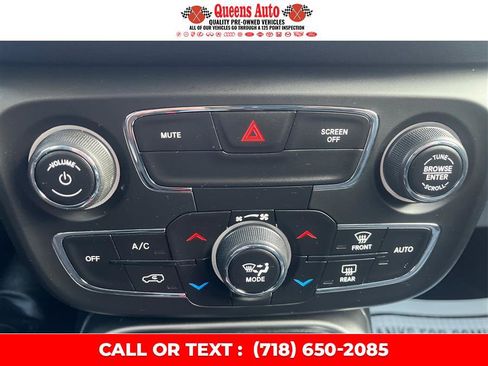 Used 2020 Jeep Compass Latitude AWD/4WD image 37