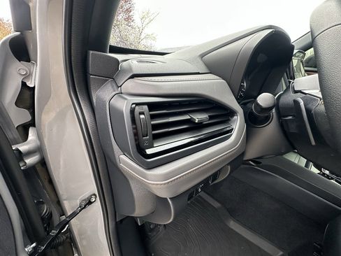 Used 2025 Subaru Forester Sport w/ Popular Package #2 image 42