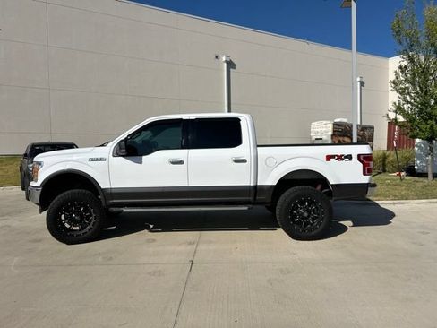Used 2018 Ford F150 XLT w/ Equipment Group 302A Luxury AWD/4WD image 10
