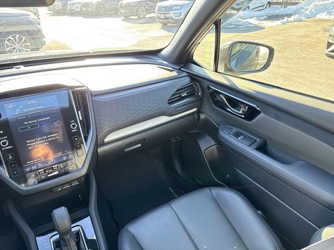 Used 2025 Subaru Forester Limited image 15