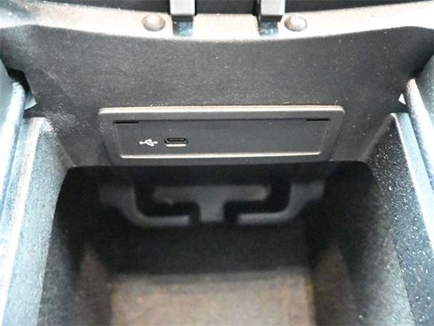 Used 2021 Mercedes-Benz GLE 350 image 4