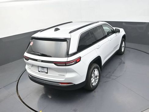 Used 2026 Jeep Grand Cherokee Laredo X AWD/4WD image 17