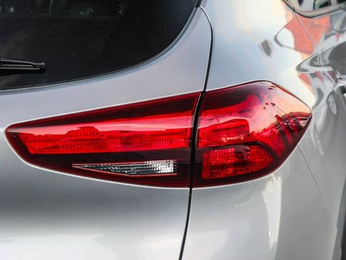 Used 2019 Hyundai Tucson SE image 12