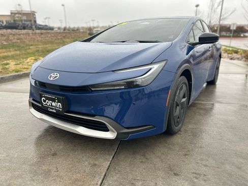 Used 2026 Toyota Prius Plug-In Hybrid FWD image 3