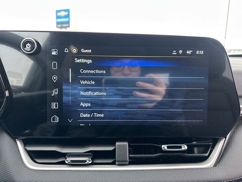 New 2026 Chevrolet Equinox LT w/ Convenience Package II image 34