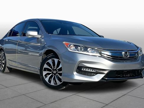 Used 2017 Honda Accord Hybrid Sedan image 3