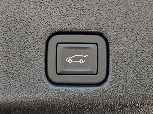 Used 2025 GMC Acadia Denali w/ Super Cruise Package AWD/4WD image 32