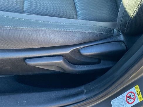 Used 2018 Toyota Corolla LE image 14