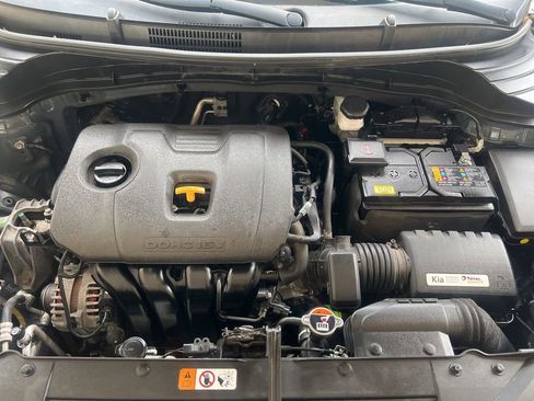 Certified 2022 Kia Soul LX w/ Technology Package FWD image 27