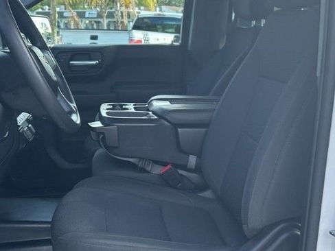 Used 2022 Chevrolet Silverado 1500 W/T w/ WT Value Package AWD/4WD image 7
