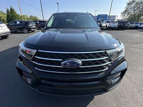 Used 2022 Ford Explorer XLT image 26