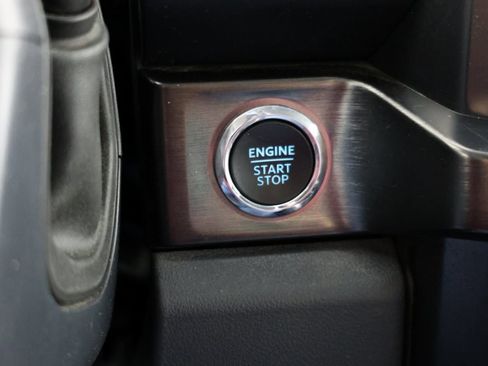 Used 2024 Ford F350 Lariat w/ Chrome Package image 20