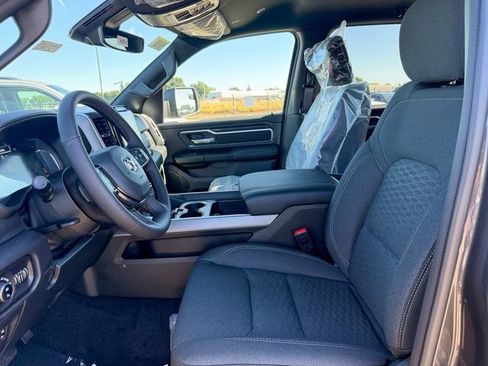 New 2026 RAM 1500 Big Horn AWD/4WD image 13