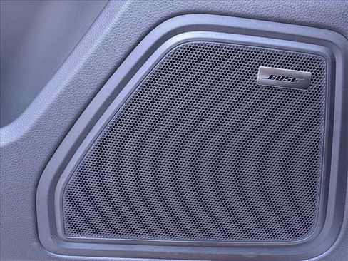 New 2025 Porsche Macan image 14