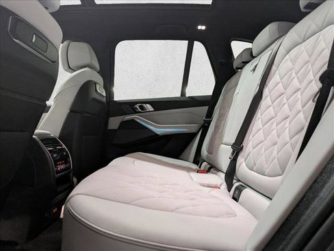 New 2026 BMW X5 xDrive40i image 17