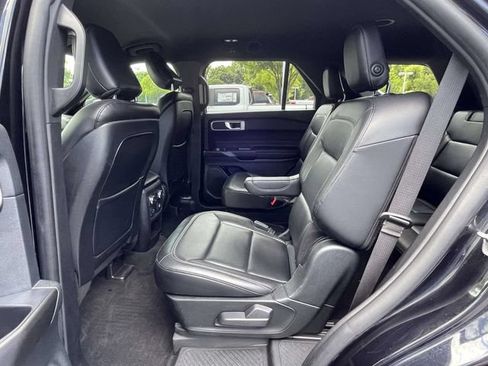 Certified 2020 Ford Explorer XLT w/ Equipment Group 202A RWD image 23