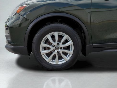 Certified 2018 Nissan Rogue SV FWD image 27